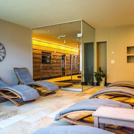 Apartment Alpenrose 2.5 Mit Mitbenutzung & Wellness - Griwa Rent Ag *